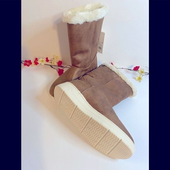 💥Cat & Jack Girl  faux suede shearling Boot -1 - Picture 1 of 11